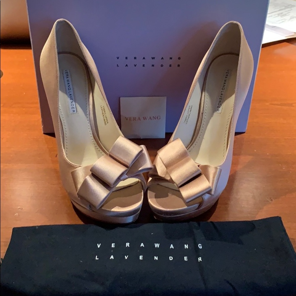 Vera wang lavender pumps
